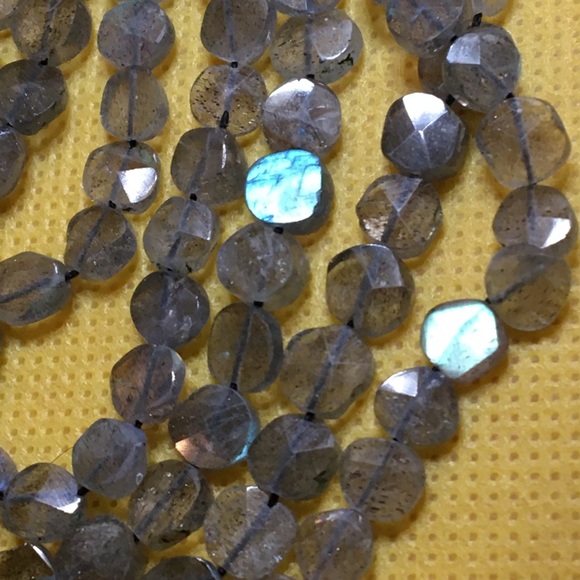 Labradorite beads - Picture 4 of 7